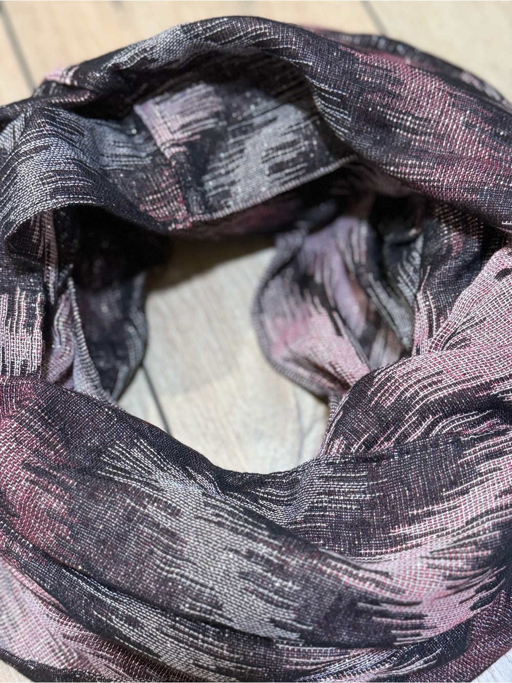 APT. 9 Metallic Chevron Infinity Scarf Wrap Pink Black Gray Shimmer - Picture 8 of 15